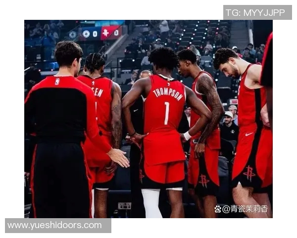 勇士与火箭季后赛第二场激战回顾关键时刻与精彩瞬间全解析 勇士与火箭季后赛第二场激战回顾关键时刻与精彩瞬间全解析