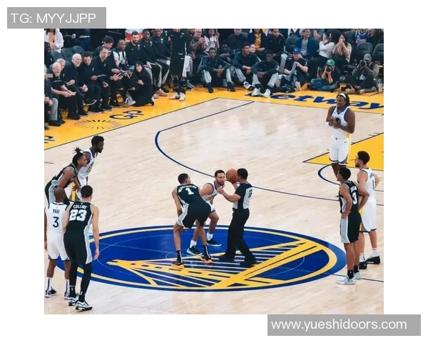 勇士队在对阵马刺时以29分的巨大优势取得胜利展现强大实力 勇士队在对阵马刺时以29分的巨大优势取得胜利展现强大实力