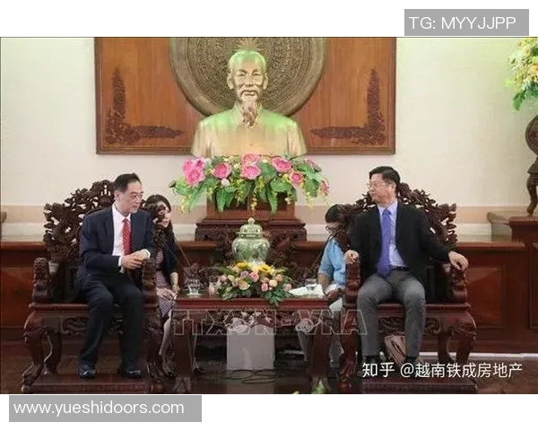 探索芹苴与胡志明市的文化差异与经济发展潜力之比较分析