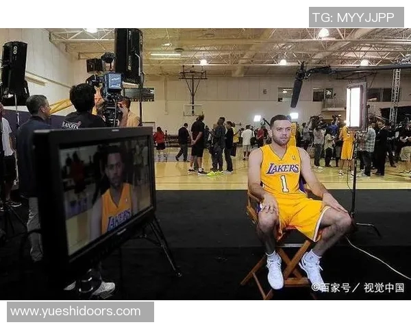 湖人对掘金精彩回放分析赛季关键时刻与球员表现全景解读