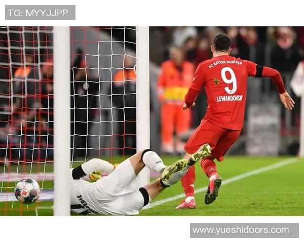 莱万回归安联球场遭拜仁球迷嘘声四起称其忘恩负义 莱万回归安联球场遭拜仁球迷嘘声四起称其忘恩负义