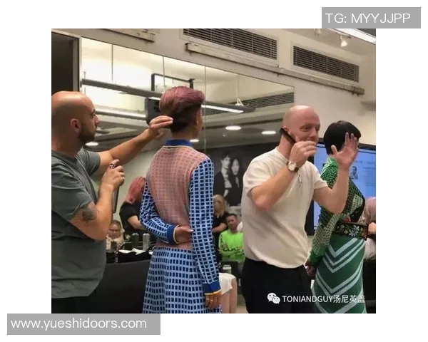 马丁内斯的传奇之路:从默默无闻到足球巨星的成长历程