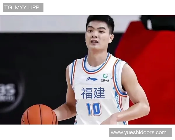 中国男篮迎战立陶宛强强对决引发球迷热议与期待